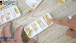 Kerpers® Pillendose 7 Tage mit je 4 Fächer „Basic“ Janosch><noscript><img width=
