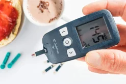 SD CodeFree Blutzuckermessgerät und Blutzuckerteststreifen| Outlet