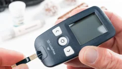 SD CodeFree Blutzuckermessgerät und Blutzuckerteststreifen| Outlet