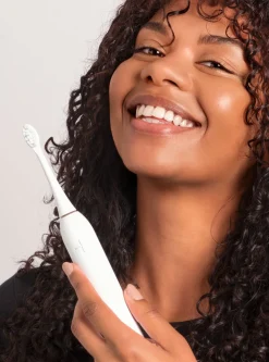 Schallzahnbürste Pro All White - Testsieger - 100 Tage risikofrei testen|WONDERSMILE Clearance